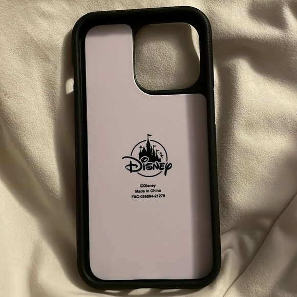 The Muppet Show iPhone 13 case - Picture 2 of 3